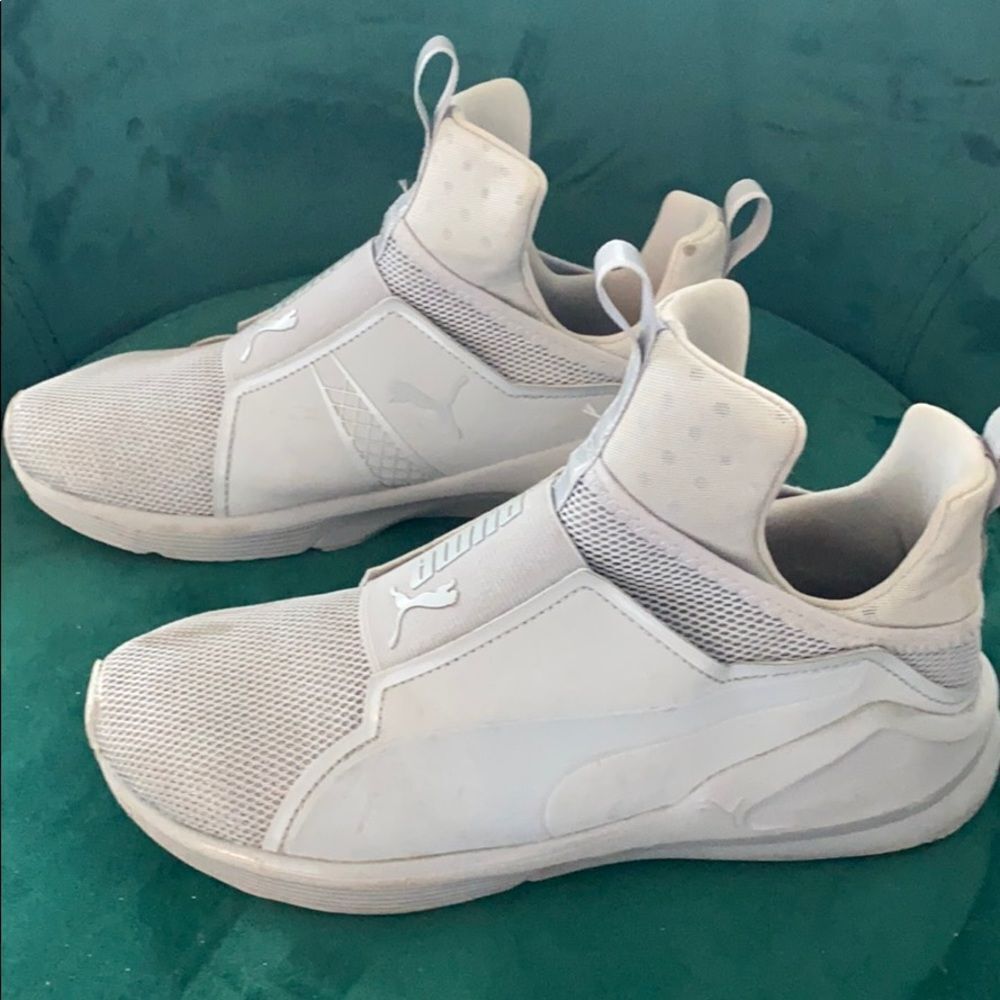 LIKE NEW Puma Gray Rihanna Slip On 7.5 Women’s